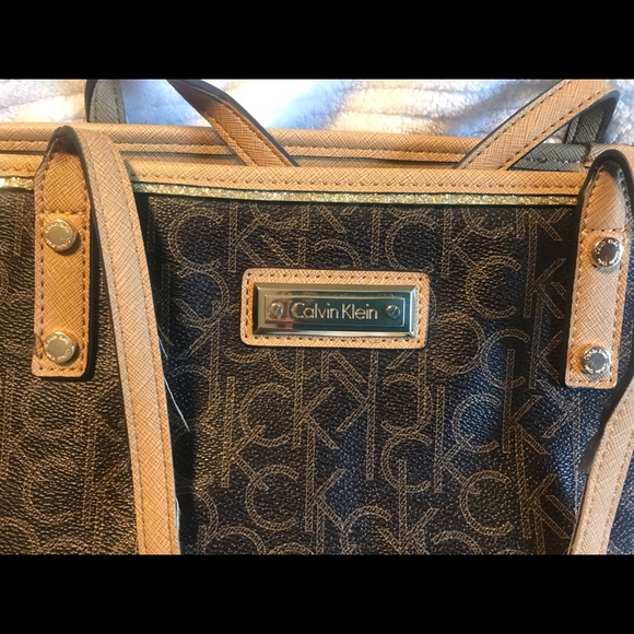 Calvin Klein bag - Picture 2 of 7